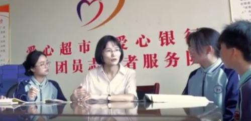 教育家精神万里行｜彭艳峰：燃烛育人 铸魂立范